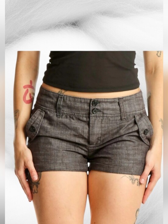 Daisy Fuentes Pants - Daisy Fuentes Gray Button-Front Jean Shorts